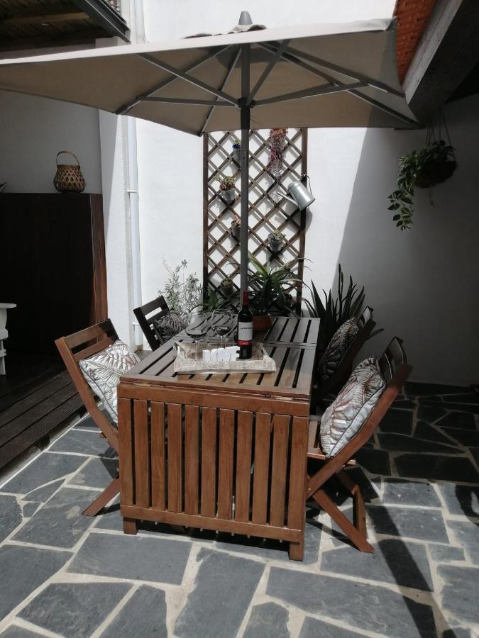 Courtyard House - Sun, Barbecue, Beach Сесимбра Экстерьер фото